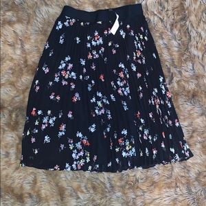 An Taylor floral skirt